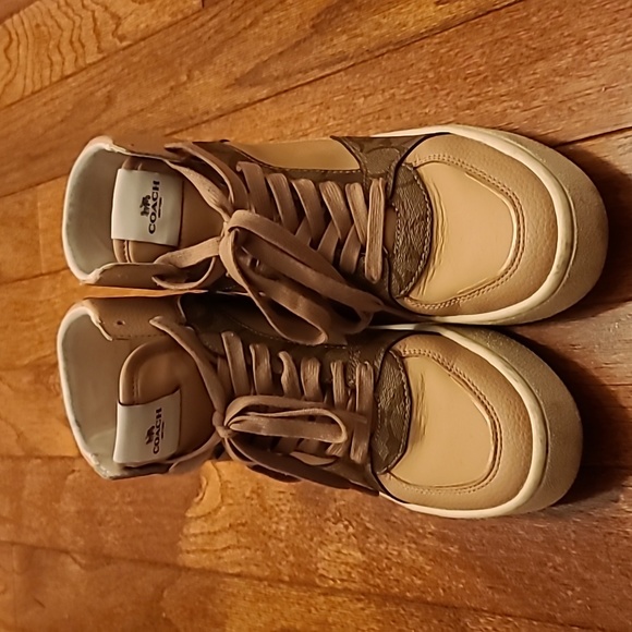 Coach C230 High Top Platform Sneakers Signature Monogram Canvas - Picture 2 of 5